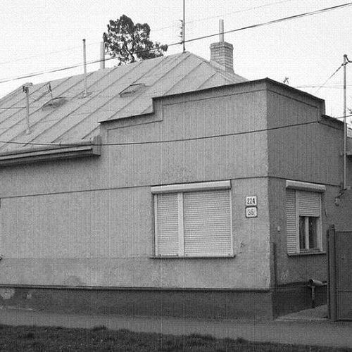 DCA Ateliér - Ambulancia - Dispozičný a exteriérový návrh - Veľké Kapušany (2014) - Pôvodný stav